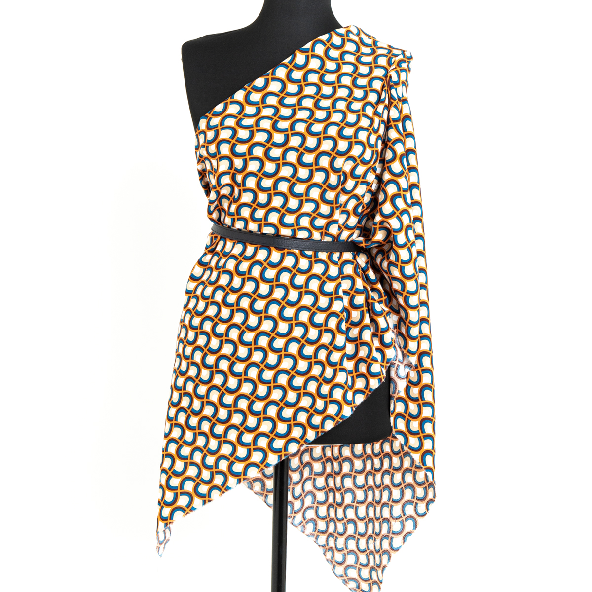 картинка Ткань Capriccio LZ P-69-01/150 105gr D штапель принт от магазина Одежда+