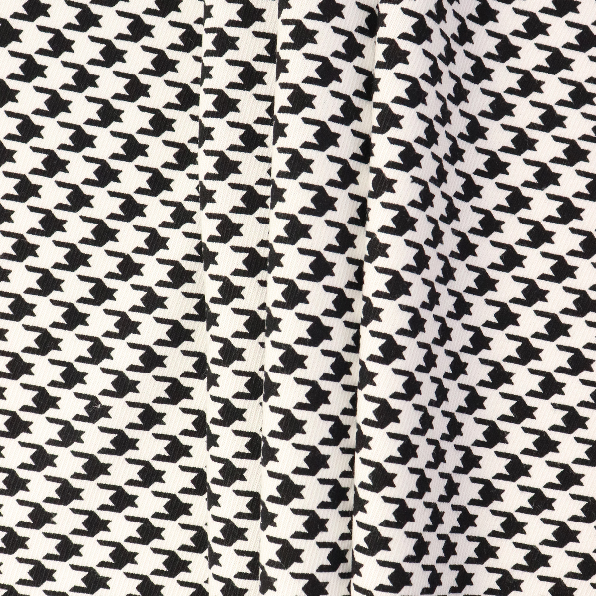 картинка Ткань Capriccio LH 1570-01/145 150gr D твил принт от магазина Одежда+