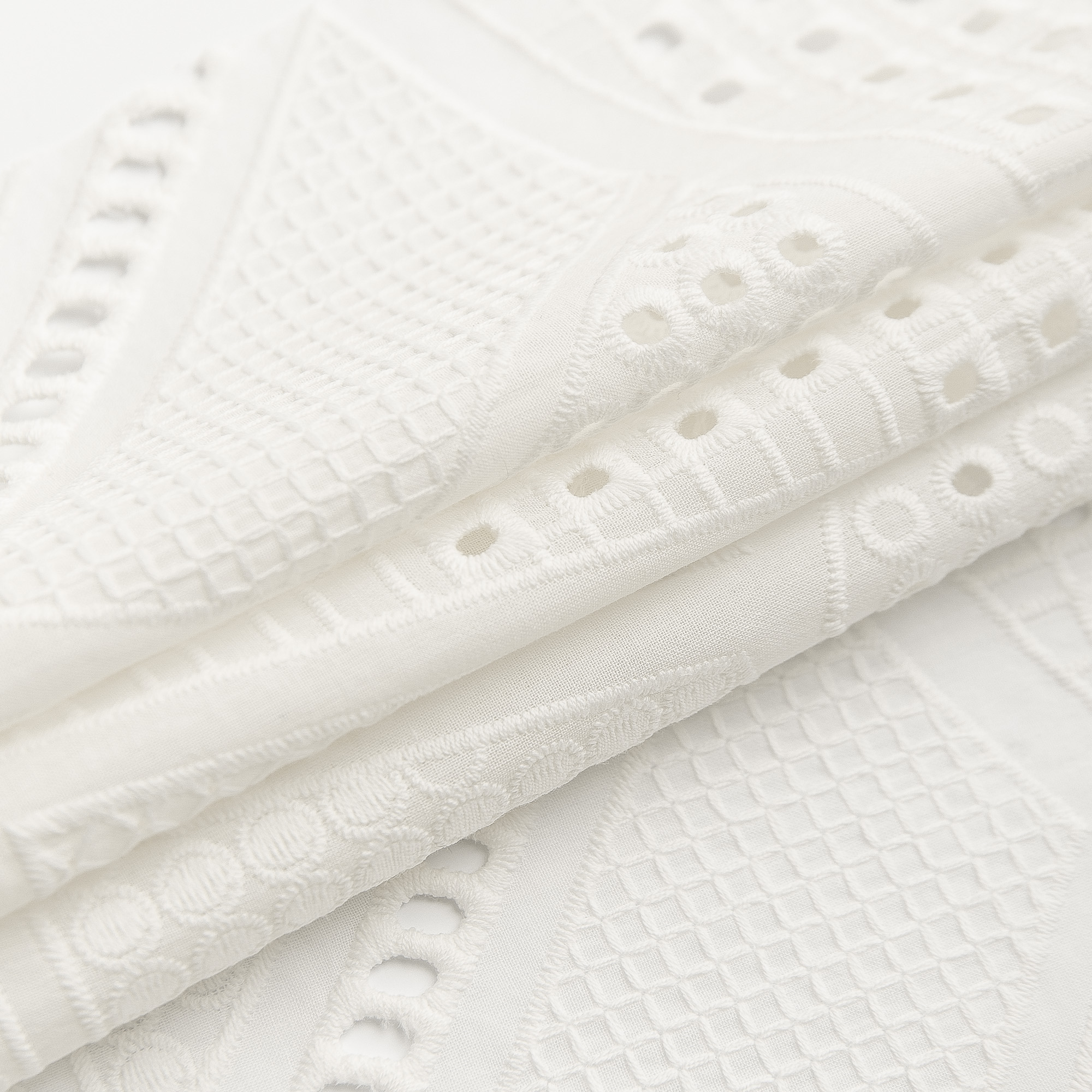 картинка Ткань Capriccio HX MBX-26-02/130 B ришелье от магазина Одежда+