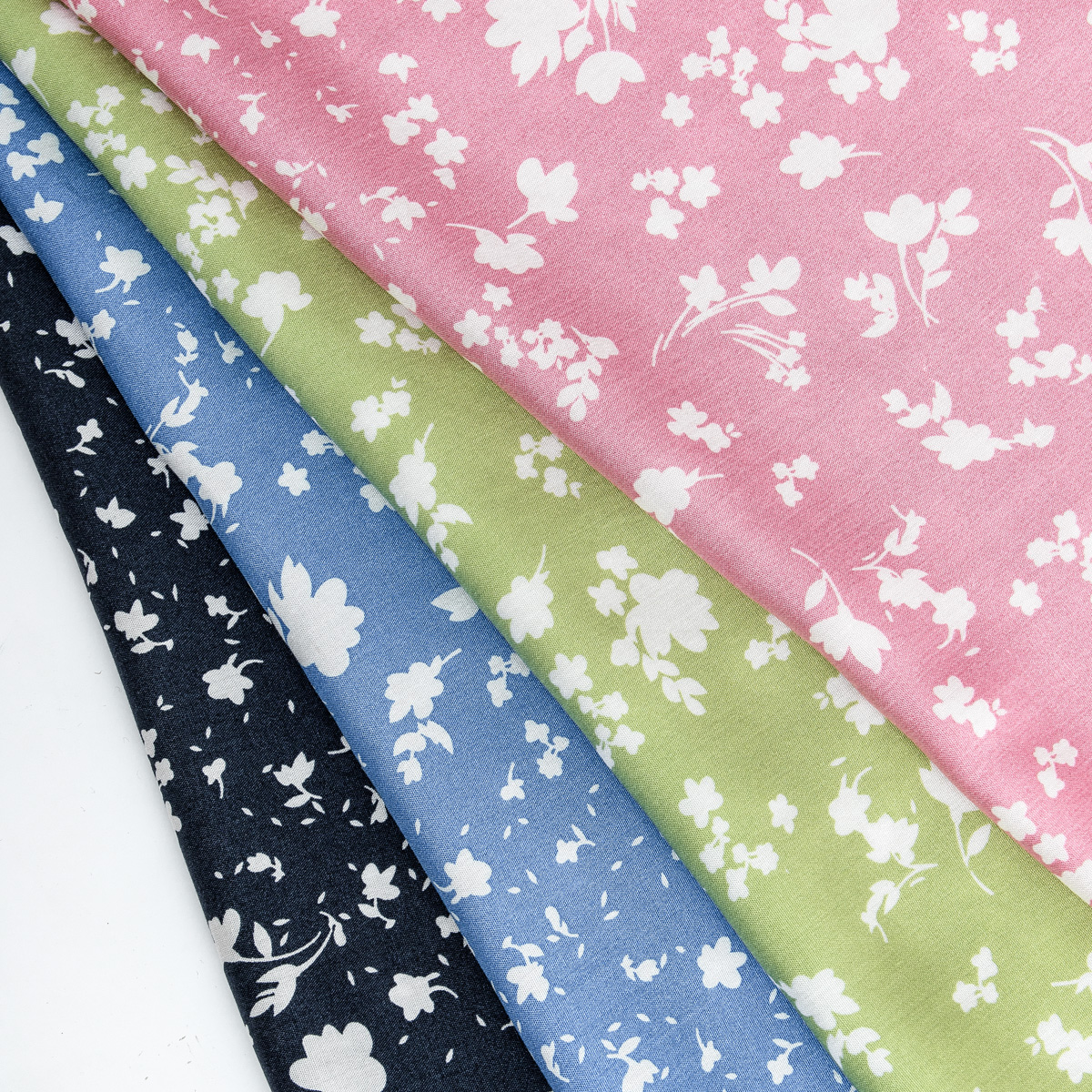 картинка Ткань Capriccio TA CP41267-08/145 90gr D штапель принт от магазина Одежда+