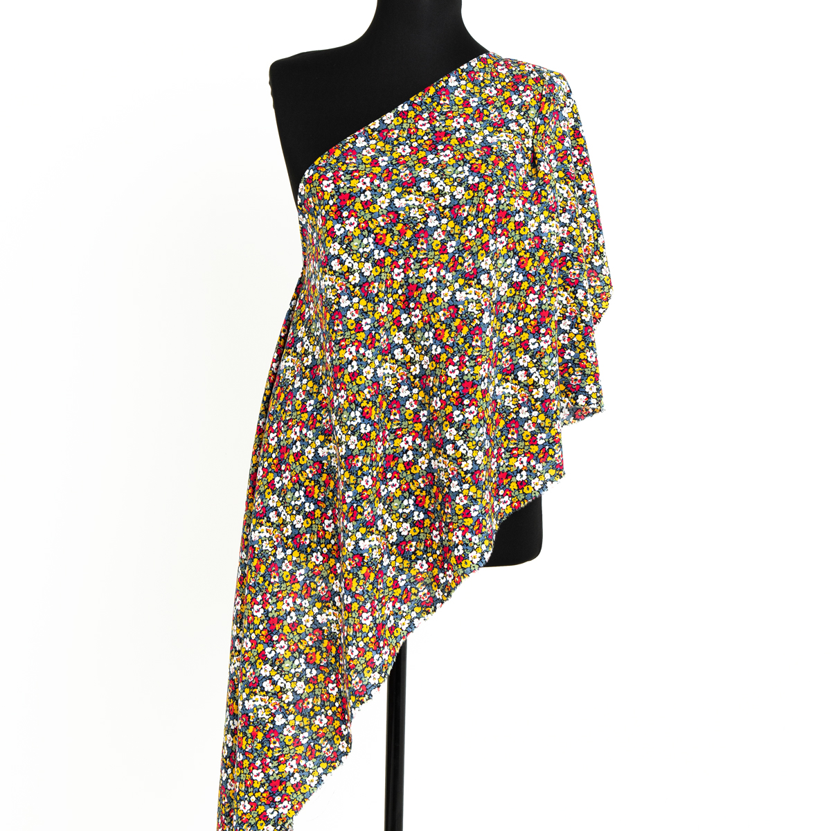 картинка Ткань Capriccio GN 5074-02/145 105gr D штапель принт от магазина Одежда+