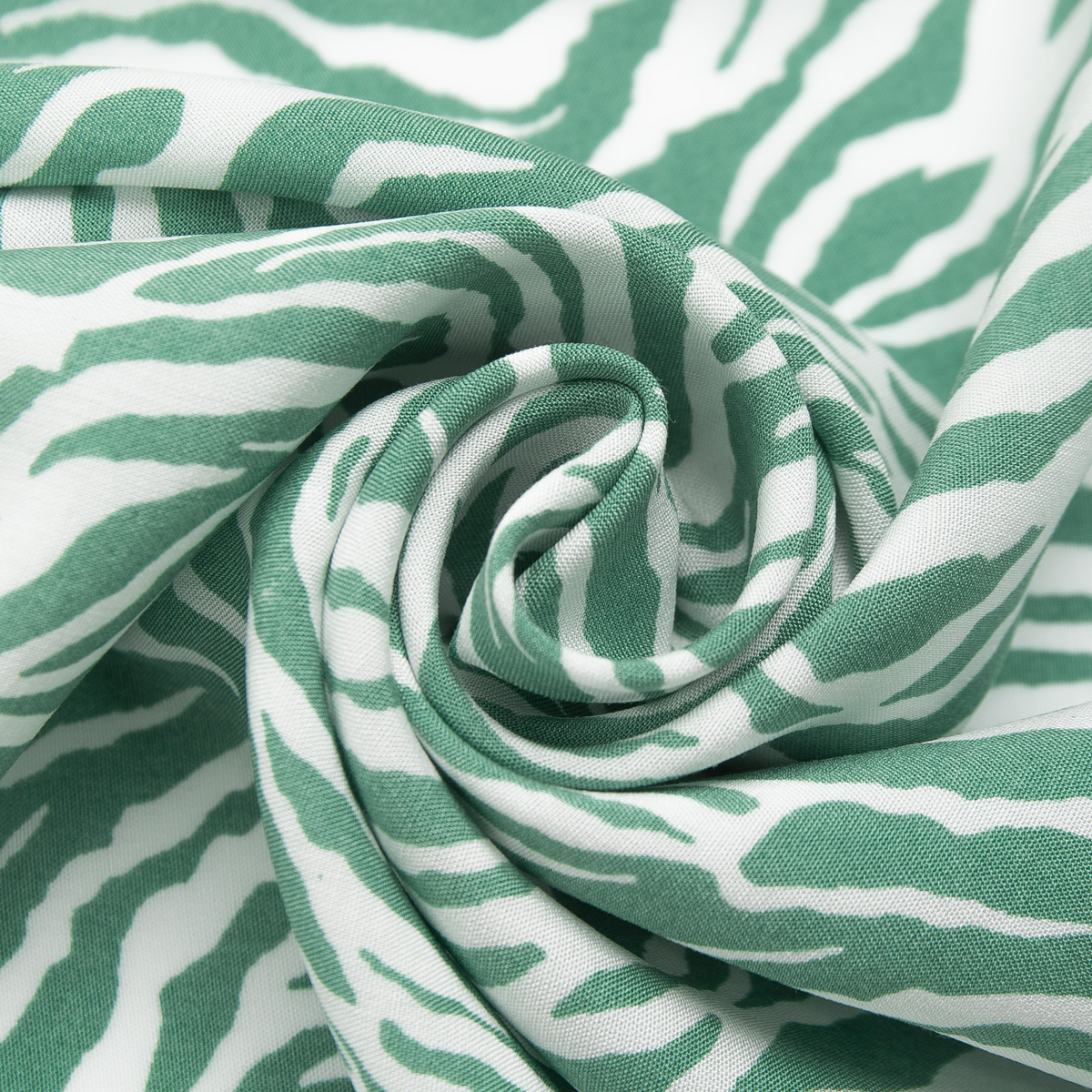 картинка Ткань Capriccio GN 100-1059-03/145 105gr D штапель принт от магазина Одежда+