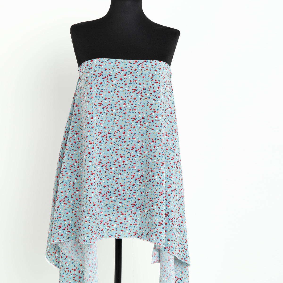 картинка Ткань Capriccio LH 273-03/145 105gr D штапель принт от магазина Одежда+