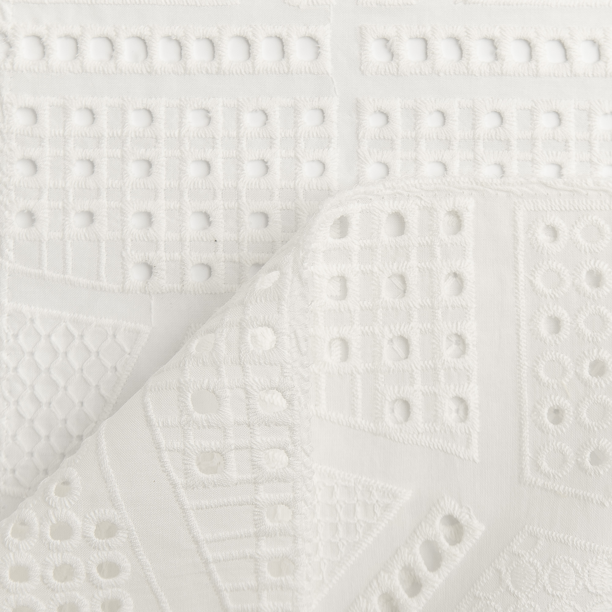 картинка Ткань Capriccio HX MBX-26-02/130 B ришелье от магазина Одежда+